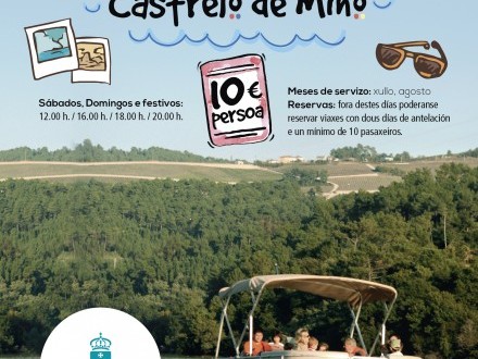 Catamar�n Tur�stico. Navega en Castrelo de Mi�o.