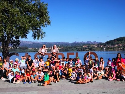 Xornada de convivencia no Parque N�utico entre os campamentos de Castrelo de Mi�o e Ribadavia